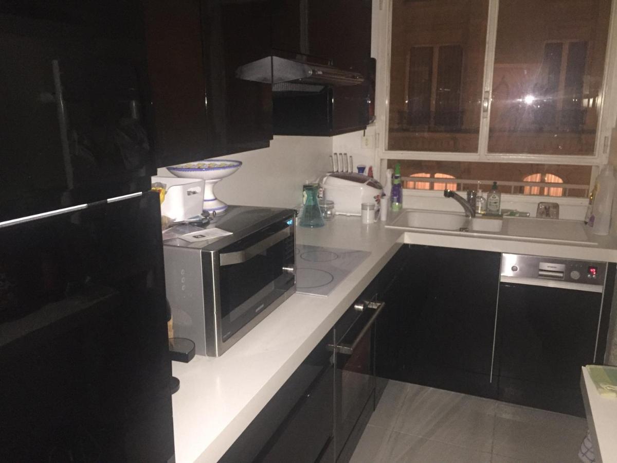 Private Bedrooms Near Eiffel Tower Paris Ngoại thất bức ảnh