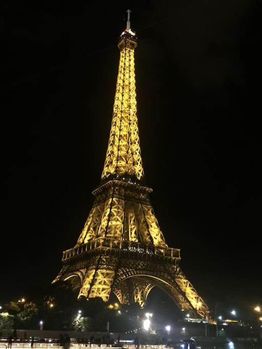 Private Bedrooms Near Eiffel Tower Paris Ngoại thất bức ảnh